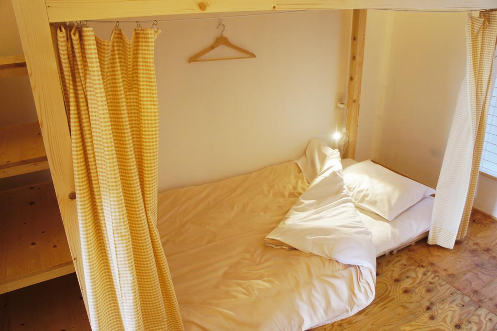 Sato-San'S Rest Hotell Tokyo prefektur Rum bild